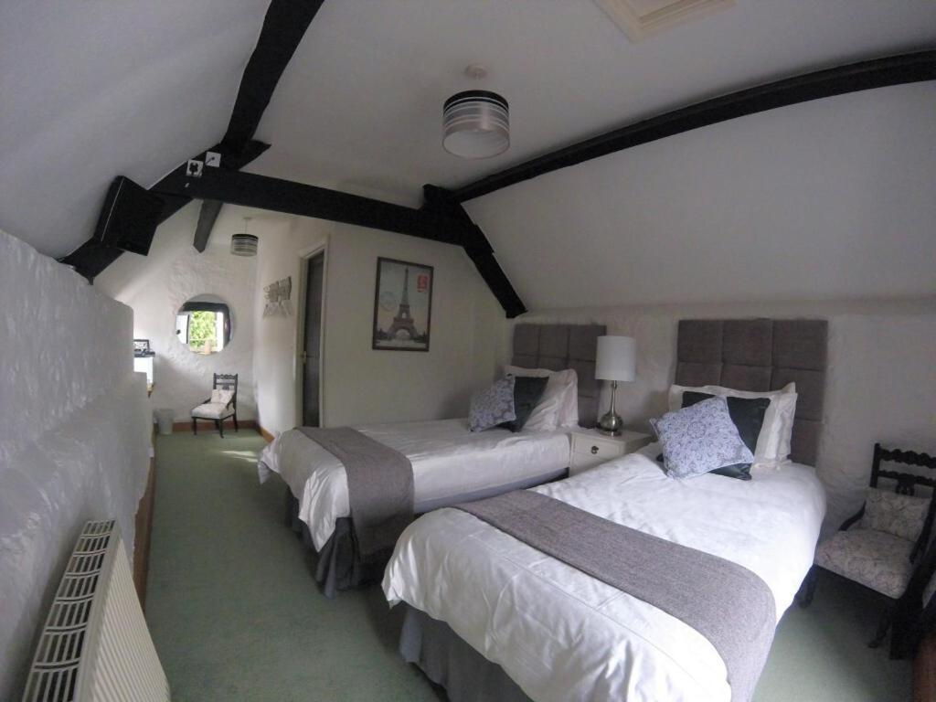 Steps Farmhouse B&B Minehead Room photo