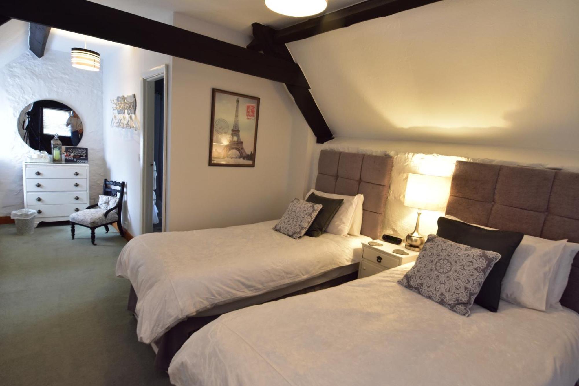 Steps Farmhouse B&B Minehead Room photo